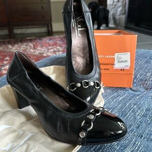AGL Italian leather heeled ballet pumps with patent leather toe and horse bit
